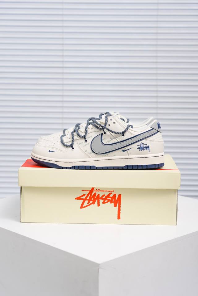 核心私 Nike Dunk 全套原楦原模倾力打造完美版型 独家原厂航空铝磨具打磨大底 鞋头坡度极致还原 无解鞋型 原盒原配 圈内天花板工艺 原厂冲刀 超高清洁度