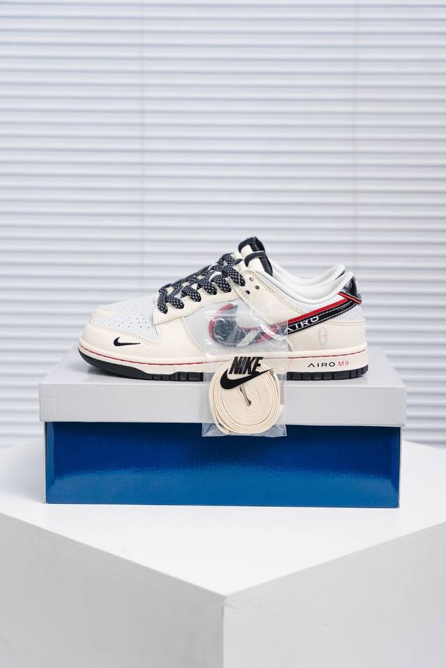 核心私 Nike Dunk 全套原楦原模倾力打造完美版型 独家原厂航空铝磨具打磨大底 鞋头坡度极致还原 无解鞋型 原盒原配 圈内天花板工艺 原厂冲刀 超高清洁度
