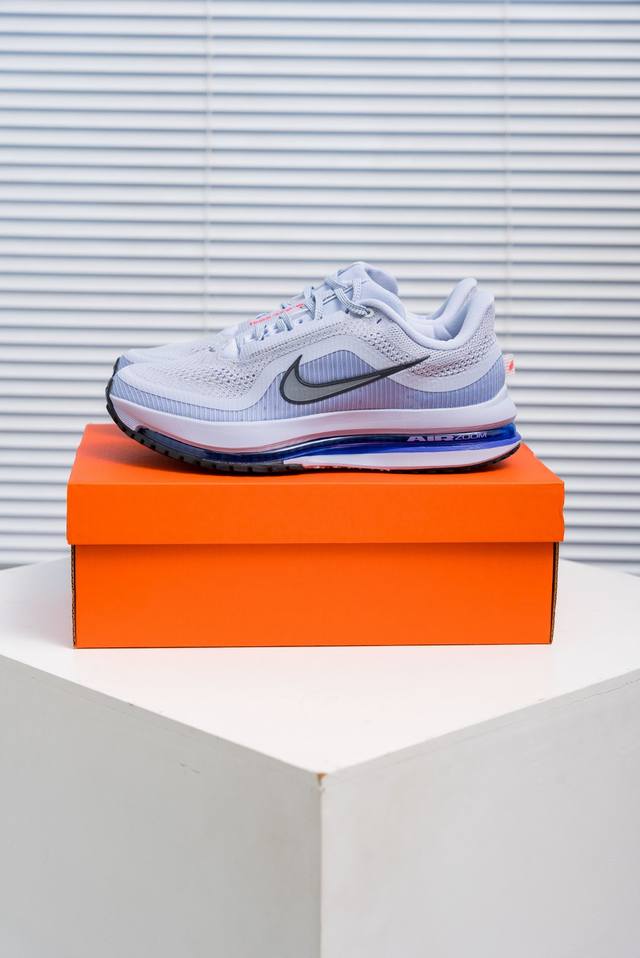 核心私 Nike Air Zoom Pegasus Premium 耐克网面全掌气垫缓震跑鞋 #全掌可见的Air Zoom首次在Pegasus系列中出现，模仿了