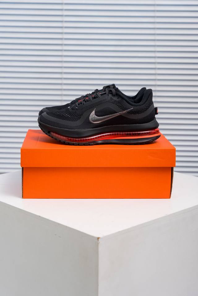 核心私 Nike Air Zoom Pegasus Premium 耐克网面全掌气垫缓震跑鞋 #全掌可见的Air Zoom首次在Pegasus系列中出现，模仿了