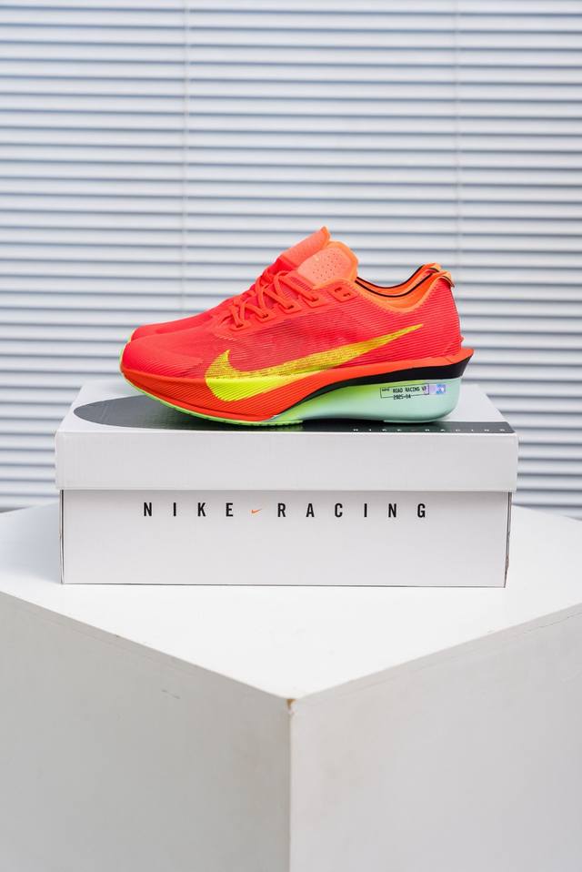 核心私 Nike Zoomx Vaporfly Next% 4 马拉松系列公路竞速超轻缓震跑步鞋 Hf6412 600 #鞋款轻盈，同时保持出色性能表现。此鞋款