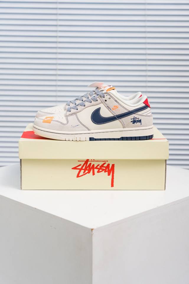 核心私 Nike Dunk 全套原楦原模倾力打造完美版型 独家原厂航空铝磨具打磨大底 鞋头坡度极致还原 无解鞋型 原盒原配 圈内天花板工艺 原厂冲刀 超高清洁度