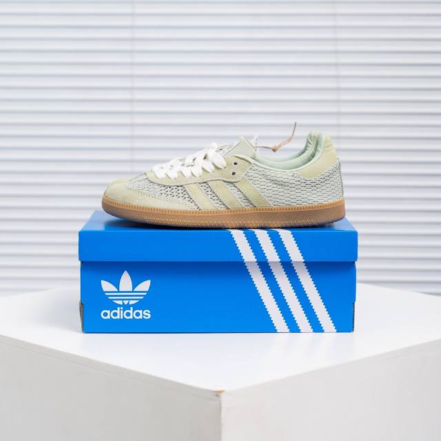 核心私 Adidas Samba Og 桑巴舞街头系列德训运动板鞋 采用固色翻毛皮组合牛剖革鞋面材质 外置正确3层组合围条加厚烟胶橡胶大底 货号：Kk3529