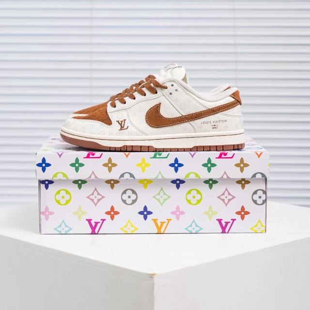 核心私 Nike Dunk 全套原楦原模倾力打造完美版型 独家原厂航空铝磨具打磨大底 鞋头坡度极致还原 无解鞋型 原盒原配 圈内天花板工艺 原厂冲刀 超高清洁度