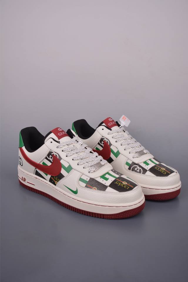 Nike Air Force 1 Low 古驰联名 原楦头原纸板 打造纯正空军版型 专注外贸渠道 全掌内置蜂窝气垫 原盒配件 原厂中底钢印、拉帮完美 官方货号:
