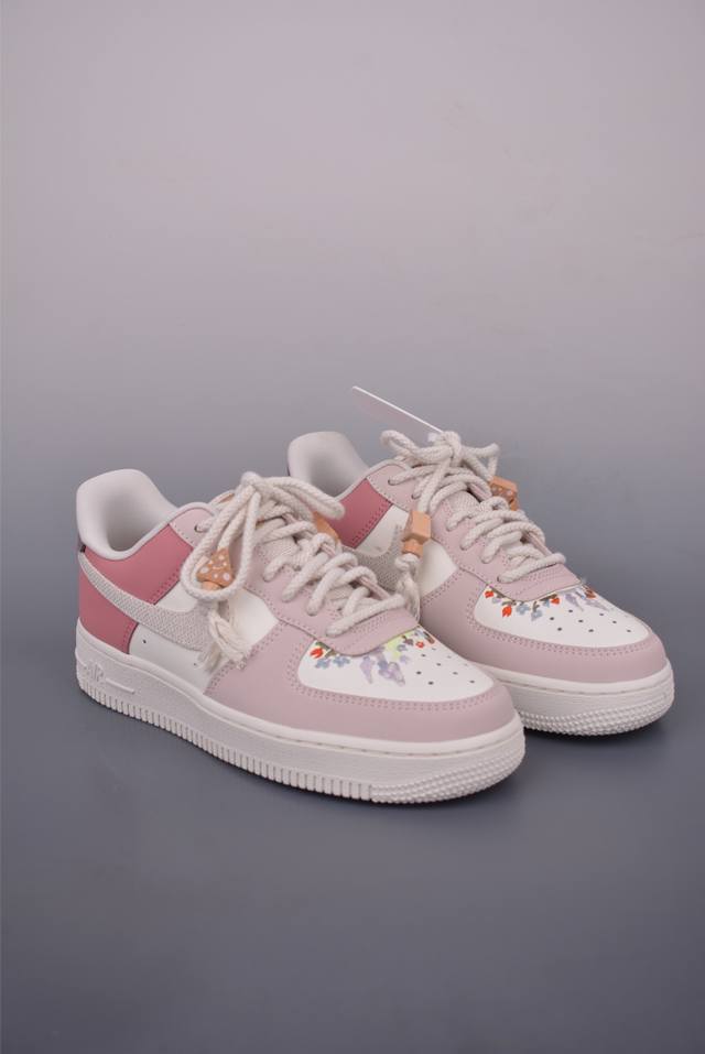Nike Air Force 1 Low 粉白 原楦头原纸板 打造纯正空军版型 专注外贸渠道 全掌内置蜂窝气垫 原盒配件 原厂中底钢印、拉帮完美 官方货号: I