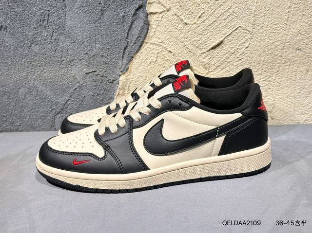 新品上市实拍 鞋身整体采用黑色皮革打造，质感上乘。Swoosh 标志、中底、Wings 徽标、鞋舌以及鞋带等细节之处，则以白色和米色进行点缀，增添层次感。Ib8
