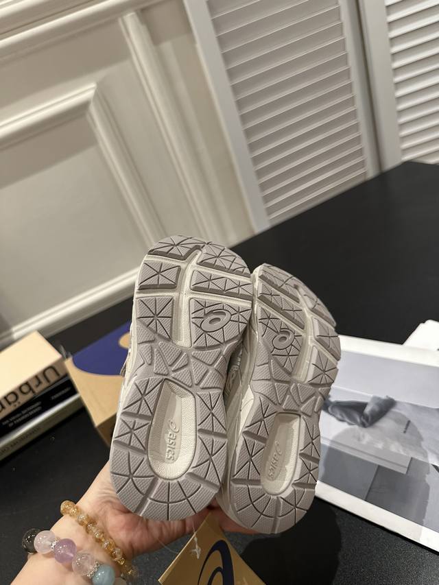 Asics 亚瑟士运动透气凉鞋尺码22 37 上脚绝对是舒适度之王！春夏必备的鞋子！洋气又好看