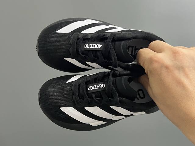 A家新款Sl网面鞋带儿童运动鞋 Size：26-37码 经典Sl老爹款式运动鞋 网面透气又舒适 超软弹大底，脚感不言而喻 搭配亲子超赞