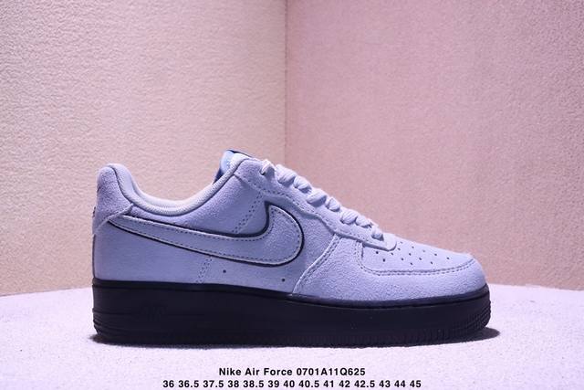 Nike 耐克 男女鞋真标半码制，升级原楦原纸版数据开发版型，采用翻毛皮鞋面材质，内置全掌Air Sole气垫官方新色，耐克Nike Air Force 1 S