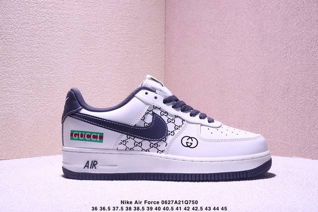 耐克Nike Air Force 1 Low 空军一号低帮百搭休闲运动板鞋。柔软、弹性十足的缓震性能和出色的中底设计，横跨复古与现代的外型结合，造就出风靡全球三