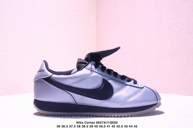 Nike 耐克 厚实牛剖层移膜革鞋面，中底背胶及刷胶注胶孔情人节限定，经典耐克Nike Women S Classic Cortez Leather Se Va