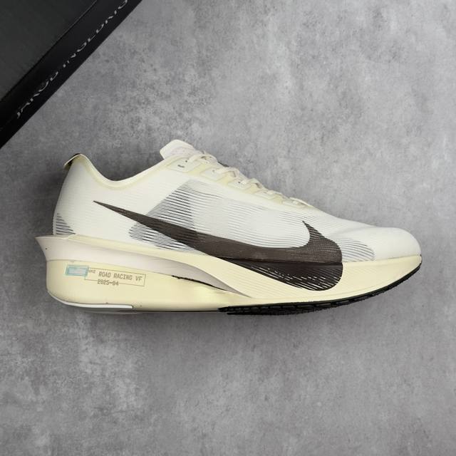 本地 核心私 Nike Zoomx Vaporfly Next% 4 Ji马拉松系列公路竞速超轻缓震跑步鞋 #鞋款轻盈，同时保持出色性能表现。此鞋款质感轻盈，无