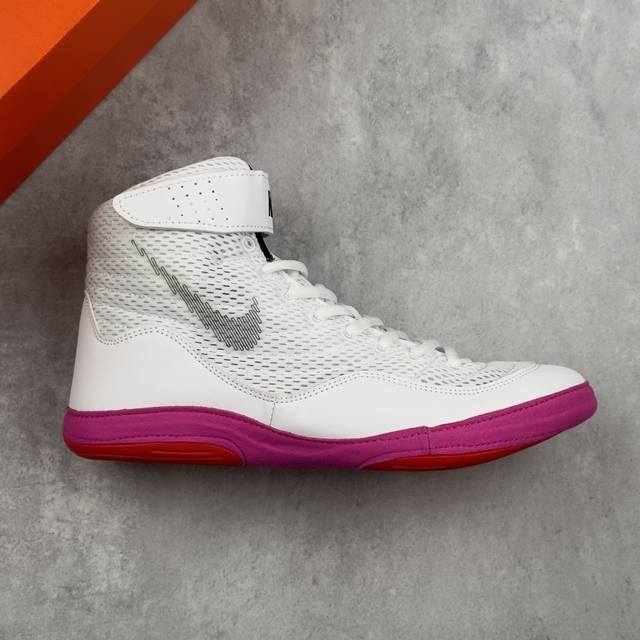本地 核心私 耐克Nike Inelict Se Oly 网布减震防滑 高帮训练篮球鞋 缓震出色：前掌有Zoom Air气垫，中底采用Cushlon 泡绵，能提