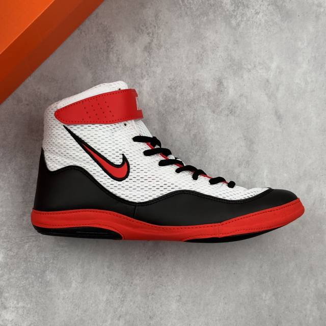 本地 核心私 耐克Nike Inelict Se Oly 网布减震防滑 高帮训练篮球鞋 缓震出色：前掌有Zoom Air气垫，中底采用Cushlon 泡绵，能提