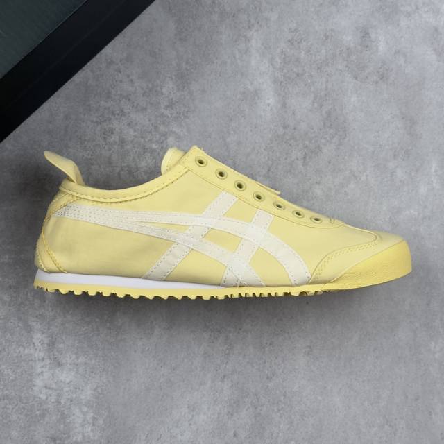 本地 核心私 Onitsuka Tiger Mexico 66 Slip-On亚瑟士鬼冢虎复古经典板鞋 产品从款式颜色造型上体现出追求舒适和细节的完美 鞋类更是