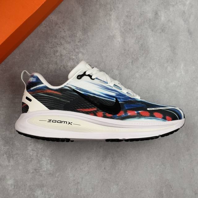 本地 核心私 公司级 Nike Vomero 18 耐克 舒适减震防滑 低帮跑步鞋 全掌Reactx泡绵中底 前掌和后跟还配备了Air Zoom气垫单元 据说跑
