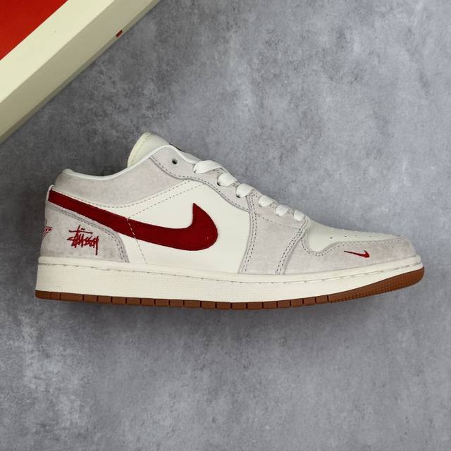 本地 核心私 Air Jordan 1 Low 斯图西联名-米红猪八 高端定制 低帮复古篮球鞋 #定制鞋盒 大厂纯原品质出货 超高清洁度 皮料切割干净无任何毛边