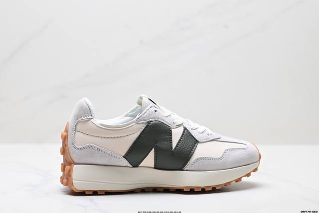 真标New Balance 327系列 复古休闲运动慢跑鞋 以更纯粹的复古风格设计打造的全新造型 侧身还以解构设计 将 N 字标志以做旧压花样式呈现 官方货号: