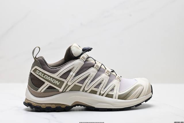 公司级Salomon Xa Pro 3D萨洛蒙户外越野跑鞋 鞋面采用Sensifit贴合技术 全方位贴合包裹脚型 鞋跟部鞋底牵引设计 提供强大的抓地性能 更适应
