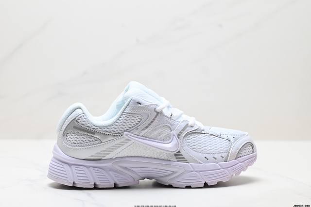 公司级Nike V5 Rnr 耐克 舒适百搭防滑耐磨 低帮休闲鞋 鞋面是大网孔设计 透气性超强 夏天穿完全不会闷脚 特别适合现在这种天气 中底是泡棉材质 脚感特