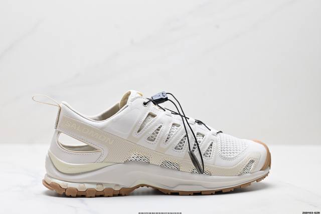公司级Salomon萨洛蒙Xa Pro 3D Amphib新款户外溯溪涉水鞋 这款鞋具备水陆两栖功能 采用厚底设计 增强舒适度和抓地力 鞋面由织物网眼布和合成革