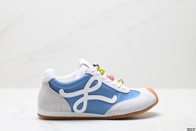 公司级Loewe Ballet Runner 2.0 罗意威 Sneakers系列阿甘复古风德训薄底百搭休闲运动鞋 广东纯原大厂出品 不对称鞋头设计 袜状内部结