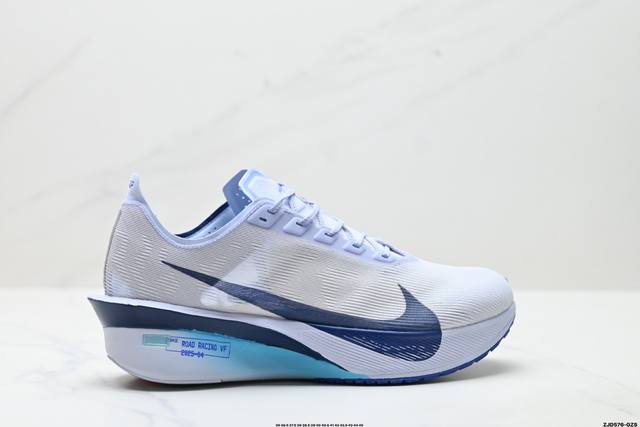 公司级Nike Zoomx Vaporfly Next% 4耐克 轻量化 网面透气运动鞋 这款新一代最强跑鞋在鞋面和鞋底都进行了全方位升级鞋面使用了全新 Vap