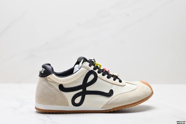 公司级Loewe Ballet Runner 2.0 罗意威 Sneakers系列阿甘复古风德训薄底百搭休闲运动鞋 广东纯原大厂出品 不对称鞋头设计 袜状内部结