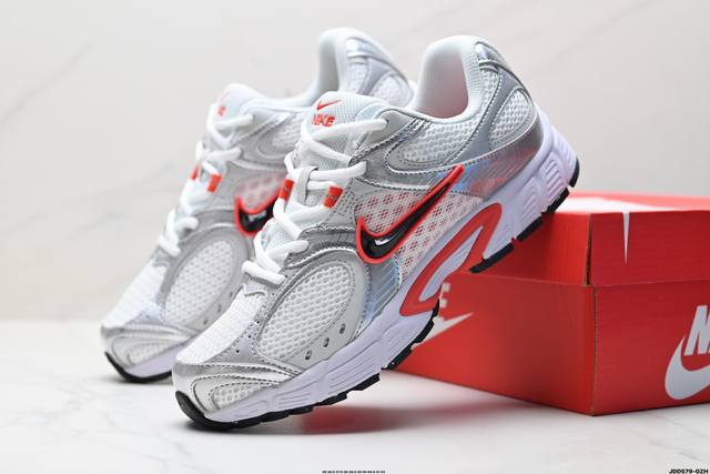 真标Nike V5 Rnr 耐克 舒适百搭防滑耐磨 低帮休闲鞋 货号:Hq7901-100 尺码:36 36.5 37.5 38 38.5 39 40 40.5