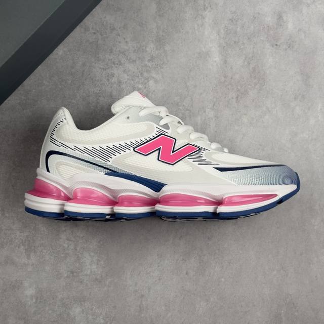 本地 核心私 New Balance 新百伦 Nb 0 网面休闲鞋 复古还要机能，Nb官方重磅新品。一款融合复古设计与现代科技的跑鞋，以其经典的造型和舒适脚感，