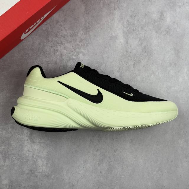 本地 核心的 耐克 W Nike Uplift Sc 舒适减震防滑 低帮跑步鞋 全掌Reactx泡绵中底 前掌和后跟还配备了Air Zoom气垫单元 据说跑起来