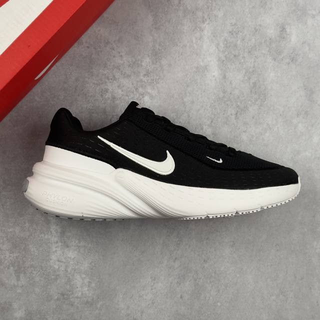 本地 核心的 耐克 W Nike Uplift Sc 舒适减震防滑 低帮跑步鞋 全掌Reactx泡绵中底 前掌和后跟还配备了Air Zoom气垫单元 据说跑起来