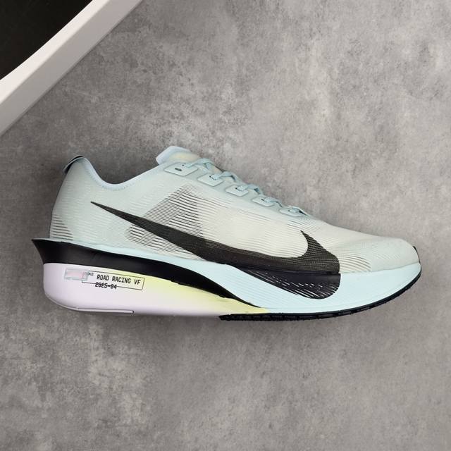 本地 核心私 Nike Zoomx Vaporfly Next% 4 马拉松系列公路竞速超轻缓震跑步鞋 #鞋款轻盈，同时保持出色性能表现。此鞋款质感轻盈，无论是