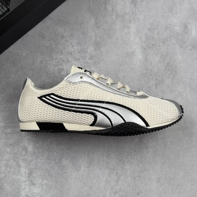 本地 核心私 Puma H-Street Og 薄底低帮专业越野德训鞋 Puma H-Street的设计巧妙融合了经典与创新透气网面鞋身是对复古运动美学的致敬它