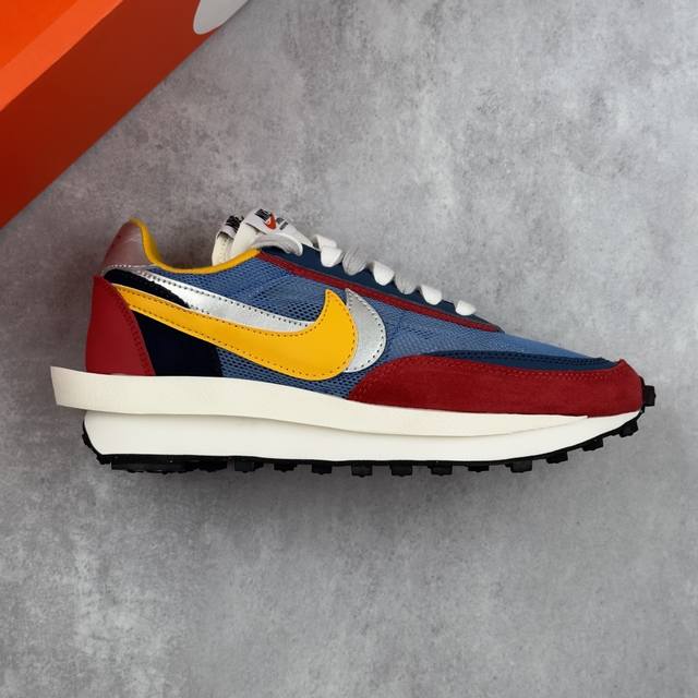 本地 核心私 Sacai X Nike Ldwaffle ”Midnight Spruce And University Red“ 华夫 三方联名 解构高端跑鞋