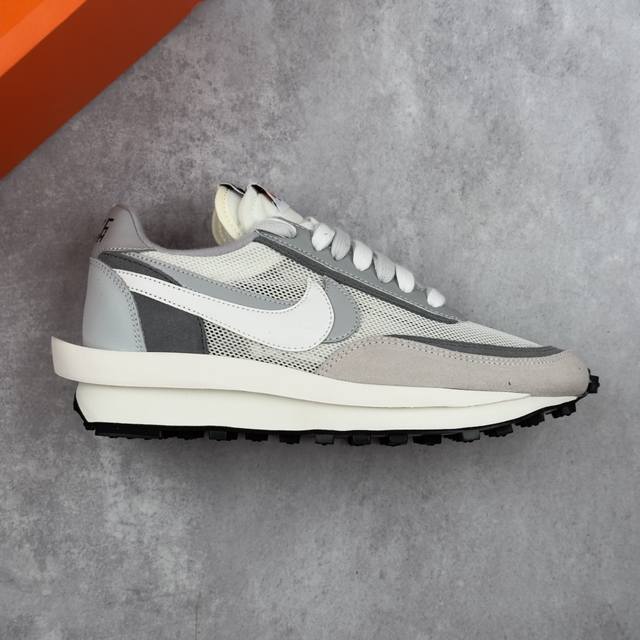 本地 核心私 Sacai X Nike Ldwaffle ”Midnight Spruce And University Red“ 华夫 三方联名 解构高端跑鞋