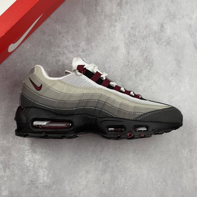 本地 核心私 Nike Air Max 95 复古减震 休闲运动气垫跑鞋 经典重温 外单专供大厂出品 品质稳定 一百余色 终端操作 鞋款设计灵感源于人体构造 中