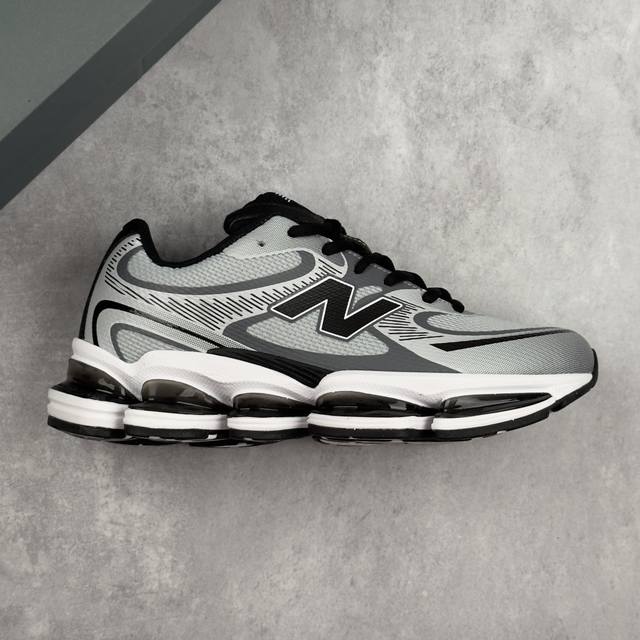 本地 核心私 New Balance 新百伦 Nb 0 网面休闲鞋 复古还要机能，Nb官方重磅新品。一款融合复古设计与现代科技的跑鞋，以其经典的造型和舒适脚感，