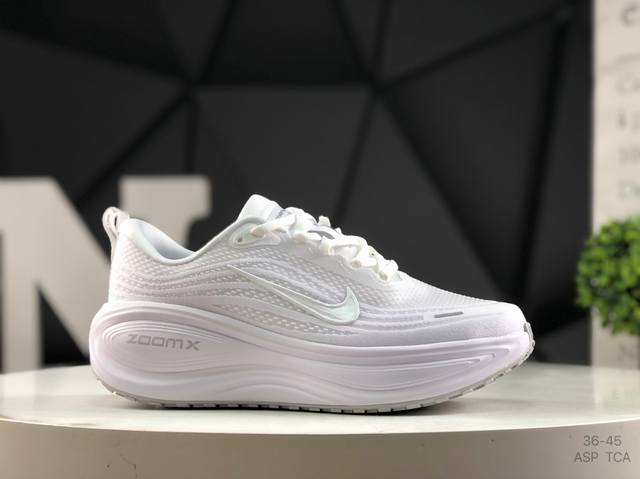 耐克 Nike Vomero Plus轻盈跑鞋 公司级顶级版本 Nike Vomero 18 舒适百搭防滑耐磨 低帮 休闲跑步鞋男女同款 货号：Hv8150 1