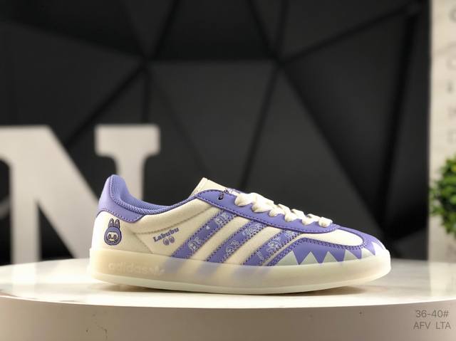 公司级带半码 阿迪达斯 Adidas Samba Og 经典鞋款 Adidas 近70年的经典Samba Og 修长的鞋楦,略微尖尖的鞋头,翻毛皮的鞋头拼接,这