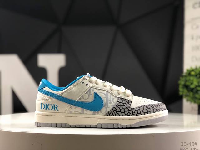 海外爆款限量发售！高端定制 耐克 Nike Sb Dunk Low “迪奥联名---白灰蓝裂纹”高端定制 低帮休闲板鞋 定制鞋盒 大厂纯原品质出货 超高清洁度