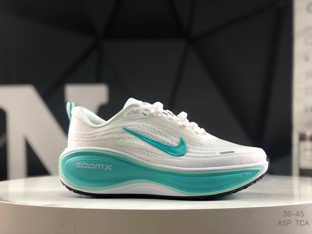 耐克 Nike Vomero Plus轻盈跑鞋 公司级顶级版本 Nike Vomero 18 舒适百搭防滑耐磨 低帮 休闲跑步鞋男女同款 货号：Hv8154 1