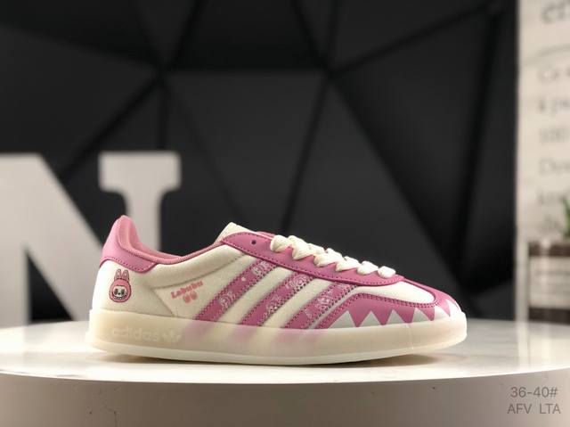 公司级带半码 阿迪达斯 Adidas Samba Og 经典鞋款 Adidas 近70年的经典Samba Og 修长的鞋楦,略微尖尖的鞋头,翻毛皮的鞋头拼接,这