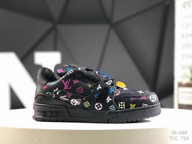 路易威登 Louis Vuitton Lv路易威登板鞋 乘风破浪的姐姐争先种草款,舒适透明底和百搭性霸屏整个时尚娱乐圈，正品1:1套楦复刻，细节调整完美主义！鞋
