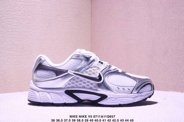 Nike耐克W Nike V5 Rnr透气轻便运动休闲运动鞋 Xm0712Q657