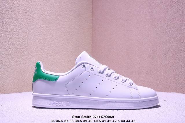 阿迪达斯Ad Originals Stan Smith 史密斯 全黑 复古时尚舒适运动休闲板鞋 原楦原纸板开发 全鞋头层皮料打造 区别市面普通真标版本 鞋身侧面