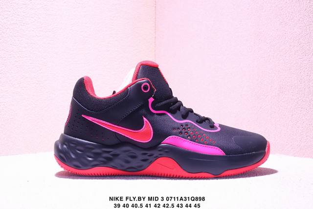 公司级Nike Fly.By Mid 3男户外运动缓震耐磨耐磨篮球鞋 前掌Zoom Air气垫+全掌Phylon泡棉组合，适合爆发型后卫，但后掌缓震极限较低 人