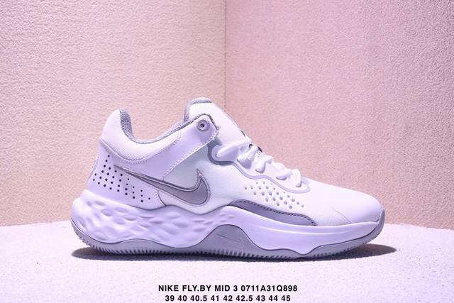 公司级Nike Fly.By Mid 3男户外运动缓震耐磨耐磨篮球鞋 前掌Zoom Air气垫+全掌Phylon泡棉组合，适合爆发型后卫，但后掌缓震极限较低 人