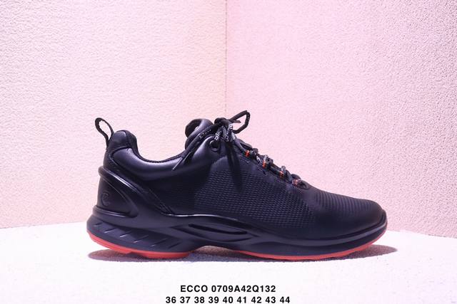 公司级Ecco爱步 Golf S-Three 拼接鞋面 网面透气 轻便 城市休闲健步鞋 Xm0709Q132